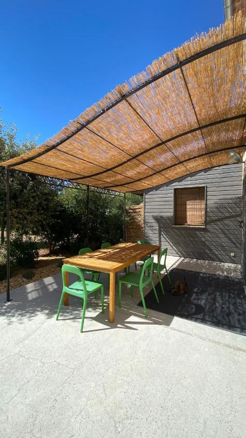 Villa Spacieuse Avec Terrasse Et Vue Mont Ventoux Entrechaux Exterior foto